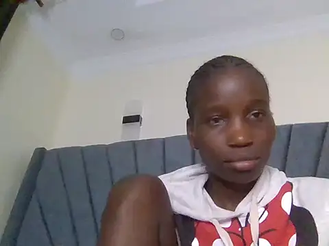 Snapshot of slimy_gal12 chatting on 06.25.26 slimy gal12 online show from 06.25.26