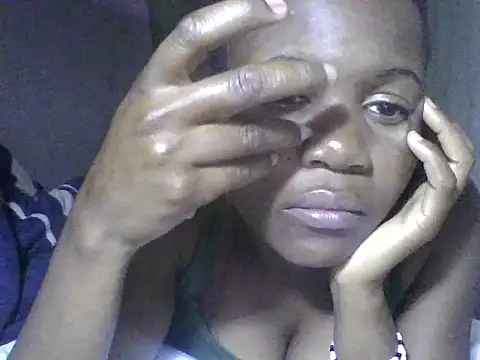 Snapshot of prettybelly chatting on 05.30.26 prettybelly online show from 05.30.26