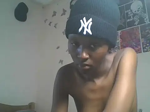 Snapshot of loversoncam chatting on 05.25.26 loversoncam online show from 05.25.26