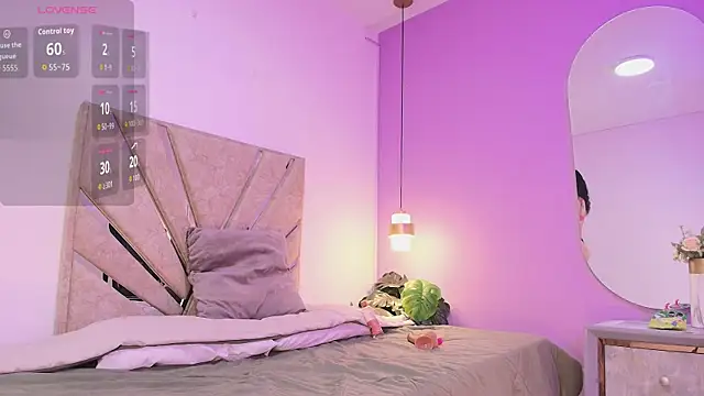 sally hot18 online show from 07.15.26