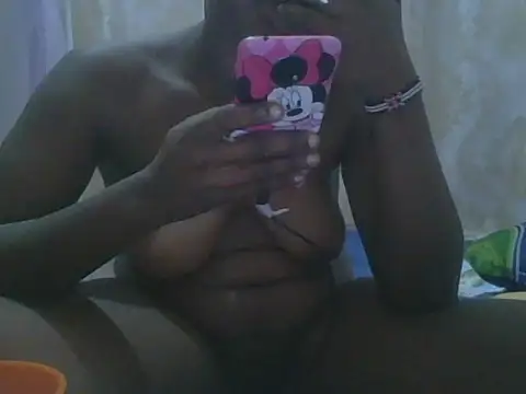 Snapshot of Queen_Zuri chatting on 06.09.26 Queen Zuri online show from 06.09.26