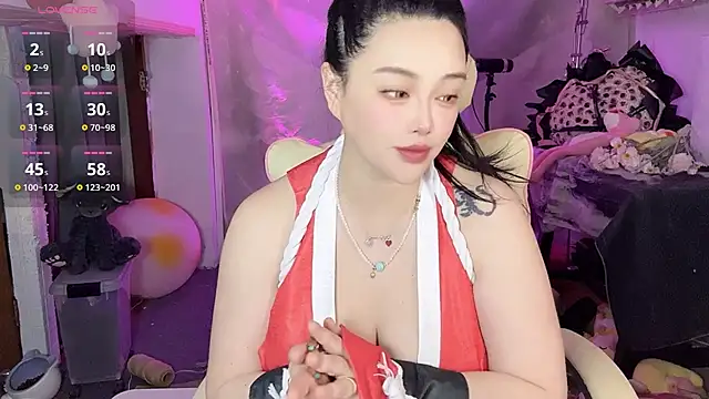 Snapshot of jiuer668 chatting on 06.23.26 jiuer668 online show from 06.23.26