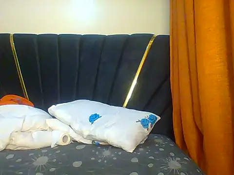 petite cuteass online show from 07.09.26
