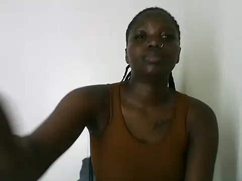 Snapshot of MelinVash chatting on 05.19.26 MelinVash online show from 05.19.26