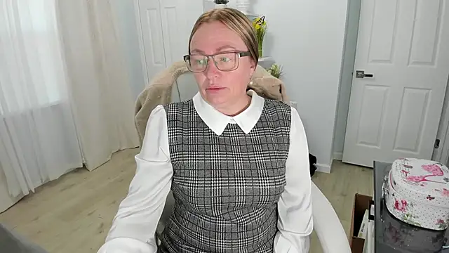 Vika73 online show from 03.21.25