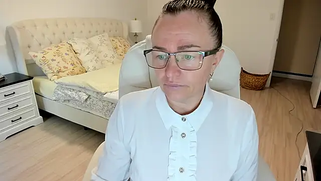 Vika73 online show from 09.12.25