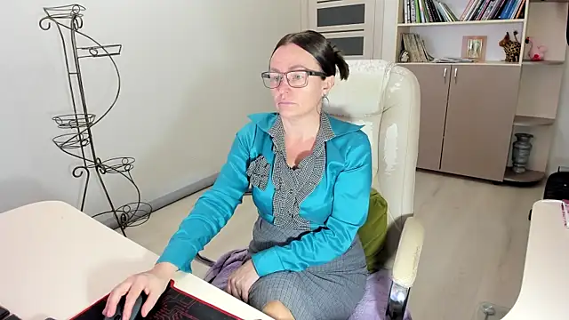 Vika73 online show from 11.09.25