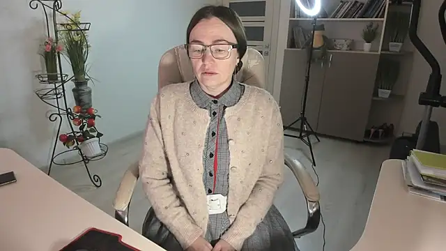 Snapshot of Vika73 chatting on 02.04.26 Vika73 online show from 02.04.26