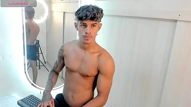 Snapshot of Joao_da_silva19 chatting on 06.24.26 Joao da silva19 online show from 06.24.26