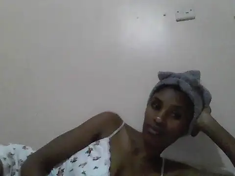 Snapshot of Fl0wrs_ chatting on 05.23.26 Fl0wrs online show from 05.23.26