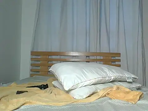Snapshot of Sassyleli chatting on 05.27.26 Sassyleli online show from 05.27.26