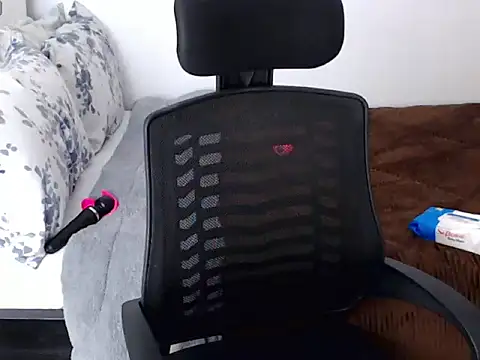 Snapshot of Thee_habibah chatting on 07.19.26 Thee habibah online show from 07.19.26