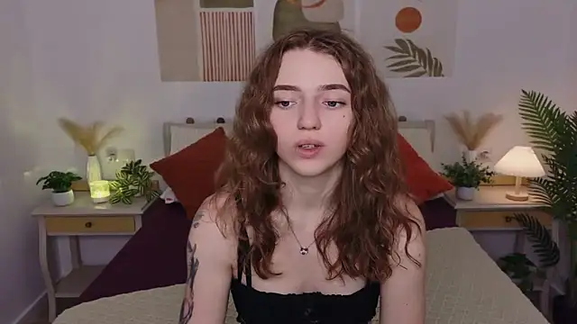 Snapshot of TayloryStar chatting on 06.20.26 TayloryStar online show from 06.20.26