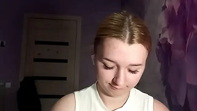 Snapshot of RaeannRoewe chatting on 05.24.26 RaeannRoewe online show from 05.24.26