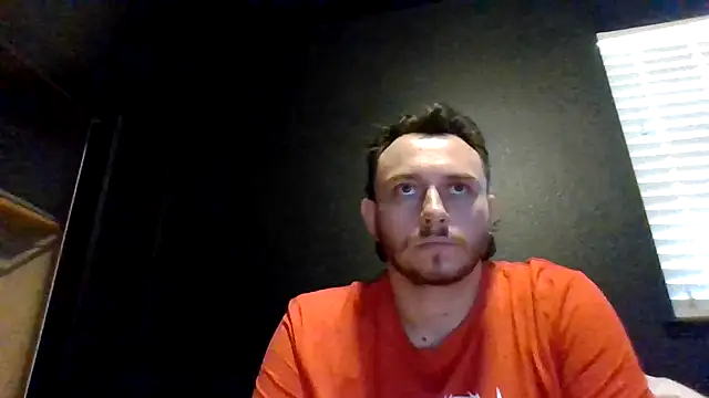 Snapshot of Tallhungcloudyyy chatting on 05.25.26 Tallhungcloudyyy online show from 05.25.26