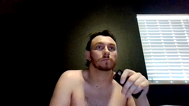 Snapshot of Tallhungcloudyyy chatting on 05.27.26 Tallhungcloudyyy online show from 05.27.26