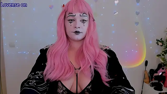 evilla brill  online show from 05.25.26