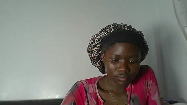 Snapshot of Ebony-Candy chatting on 05.18.26 Ebony-Candy online show from 05.18.26