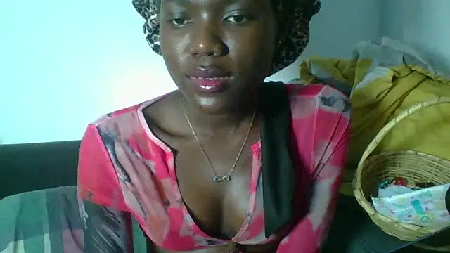 Snapshot of Ebony-Candy chatting on 05.23.26 Ebony-Candy online show from 05.23.26