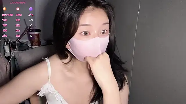 Snapshot of mengmeng-Zzz chatting on 05.28.26 mengmeng-Zzz online show from 05.28.26