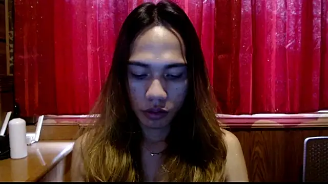 Snapshot of hugecock_kate chatting on 07.10.26 hugecock kate online show from 07.10.26