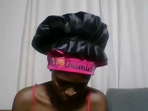 Sleek petite online show from 07.05.26