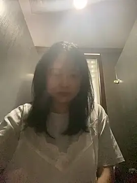 Snapshot of CRROO-AA chatting on 05.29.26 CRROO-AA online show from 05.29.26