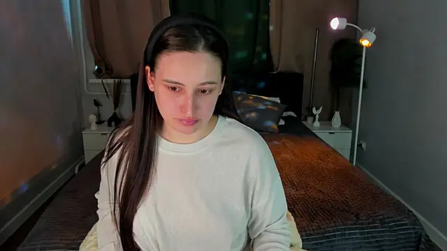 Snapshot of Elizabet_Colllins chatting on 06.21.26 Elizabet Colllins online show from 06.21.26