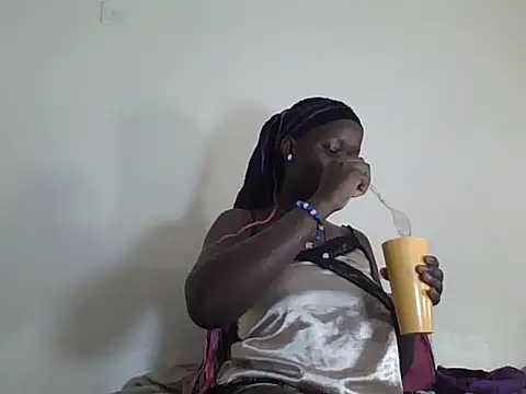 Snapshot of abungana chatting on 05.26.26 abungana online show from 05.26.26