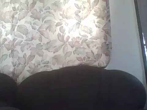 Snapshot of fat_ebonyqueen chatting on 07.04.26 fat ebonyqueen online show from 07.04.26