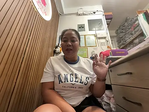 Snapshot of asian_milfpinay chatting on 07.06.26 asian milfpinay online show from 07.06.26