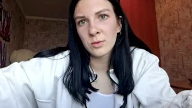 Snapshot of MoroseViki chatting on 05.21.26 MoroseViki online show from 05.21.26