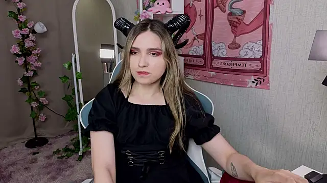 NocturneHuntress online show from 06.28.26