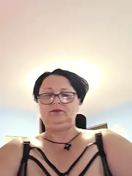 Snapshot of Diana_Diafan chatting on 05.27.26 Diana Diafan online show from 05.27.26