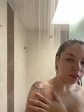 Snapshot of Natashabennett chatting on 05.19.26 Natashabennett online show from 05.19.26