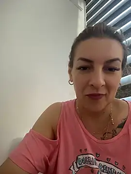 Snapshot of Hot-Milf4U chatting on 06.22.26 Hot-Milf4U online show from 06.22.26