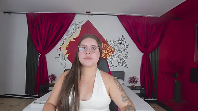 Lia Avalon online show from 06.16.26