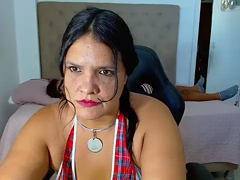 Snapshot of hardcopuplexxox chatting on 05.27.26 hardcopuplexxox online show from 05.27.26