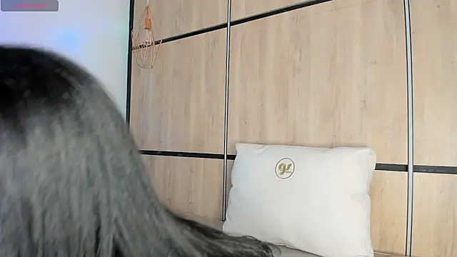Snapshot of juliana_smithh chatting on 05.22.26 juliana smithh online show from 05.22.26