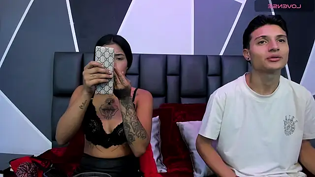 ChloeAndMax online show from 05.27.26