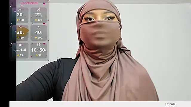Snapshot of Samira_1 chatting on 05.25.26 Samira 1 online show from 05.25.26
