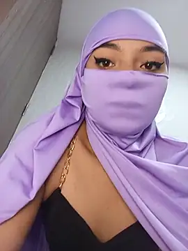 Snapshot of Samira_1 chatting on 06.17.26 Samira 1 online show from 06.17.26