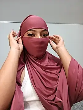 Snapshot of Samira_1 chatting on 06.22.26 Samira 1 online show from 06.22.26