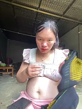 Snapshot of Suki-love chatting on 06.18.26 Suki-love online show from 06.18.26
