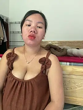 Snapshot of Suki-love chatting on 07.14.26 Suki-love online show from 07.14.26