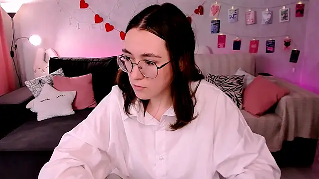 Snapshot of polly_pop_ chatting on 07.15.26 polly pop online show from 07.15.26