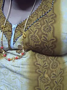 Snapshot of geetha431 chatting on 05.22.26 geetha431 online show from 05.22.26