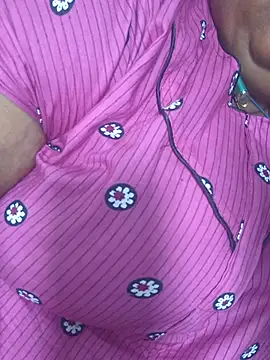 Snapshot of geetha431 chatting on 07.14.26 geetha431 online show from 07.14.26