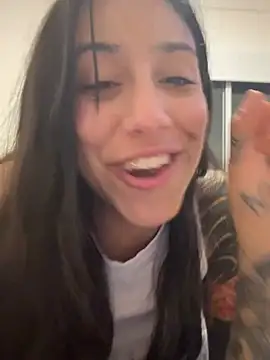 Snapshot of morenitttta chatting on 05.26.26 morenitttta online show from 05.26.26