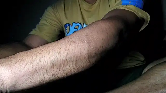 Snapshot of psexplr chatting on 11.17.25 psexplr online show from 11.17.25